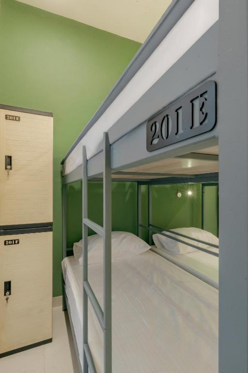 6-Bed Mixed Dormitory Room interior detail