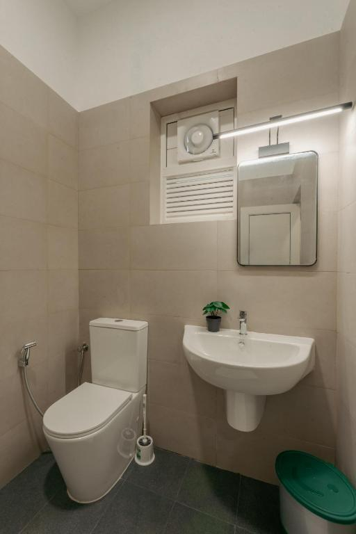 6-Bed Mixed Dormitory Room extra detail