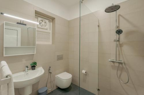 Queen Room extra detail