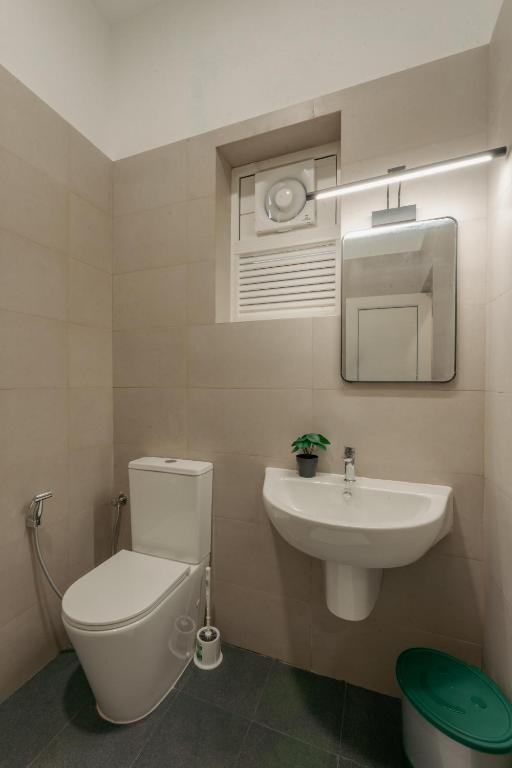 6-Bed Mixed Dormitory Room extra detail